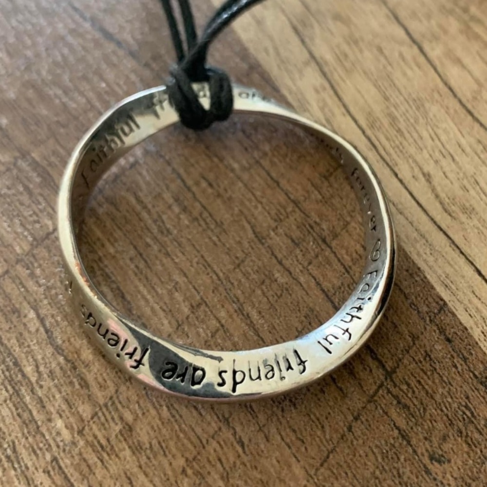 Women’s Necklace String Tied Circular Quote Necklace